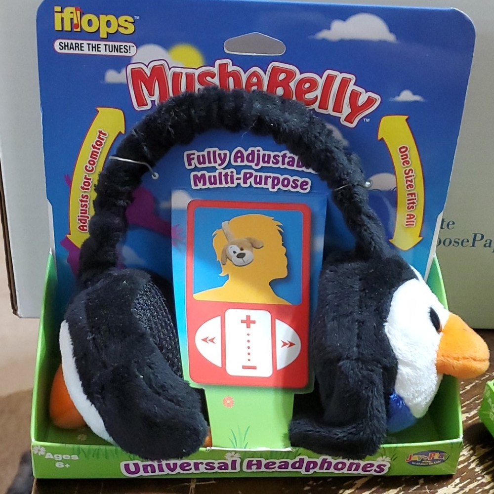 Mushabelly children's headphones penguins